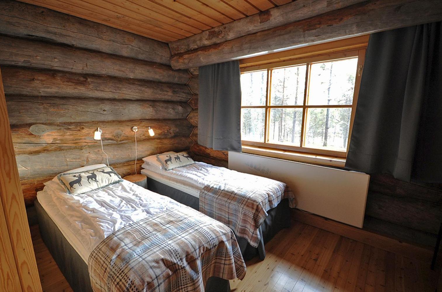 Kuukkeli Log Houses Aurora Resort Сариселка Екстериор снимка