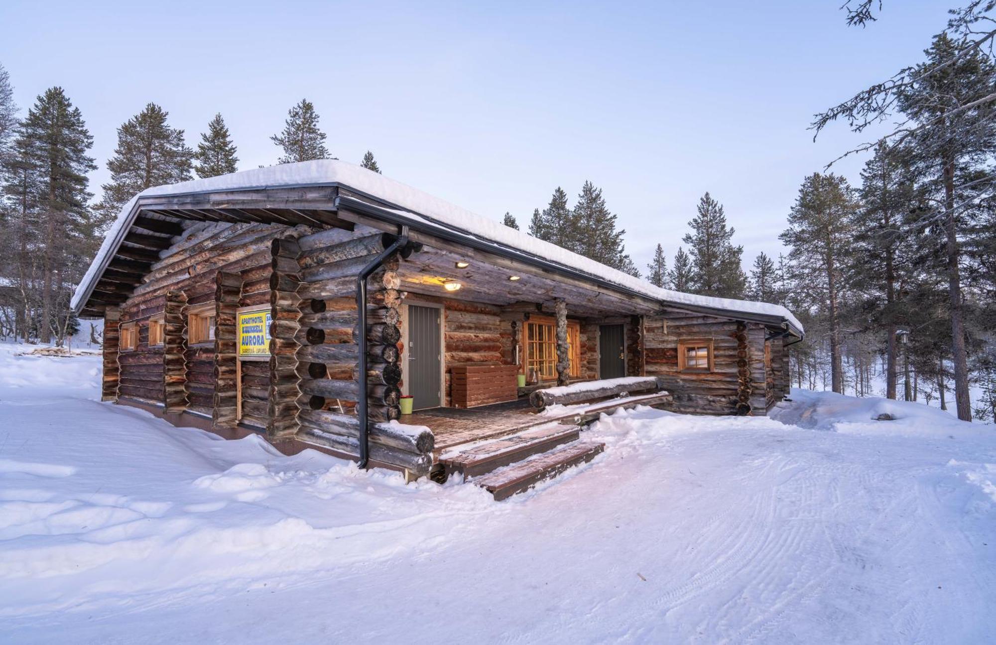 Kuukkeli Log Houses Aurora Resort Сариселка Екстериор снимка