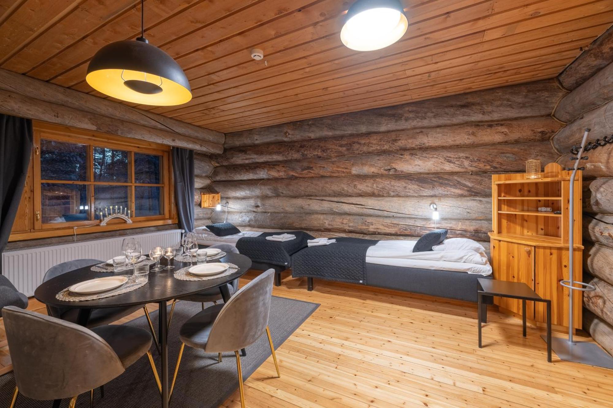 Kuukkeli Log Houses Aurora Resort Сариселка Екстериор снимка