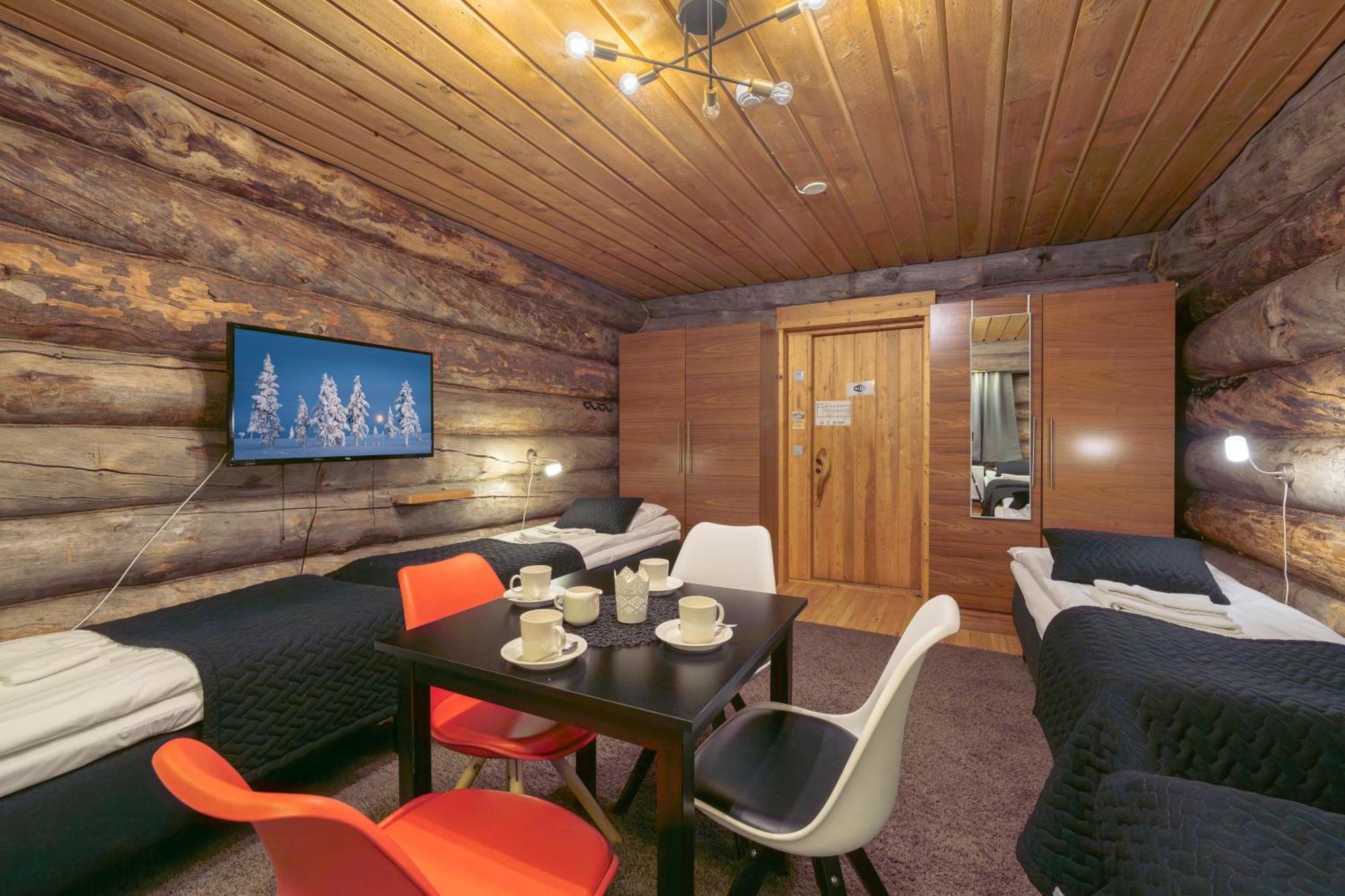 Kuukkeli Log Houses Aurora Resort Сариселка Екстериор снимка