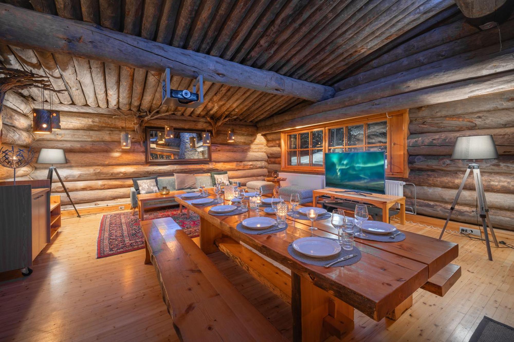 Kuukkeli Log Houses Aurora Resort Сариселка Екстериор снимка