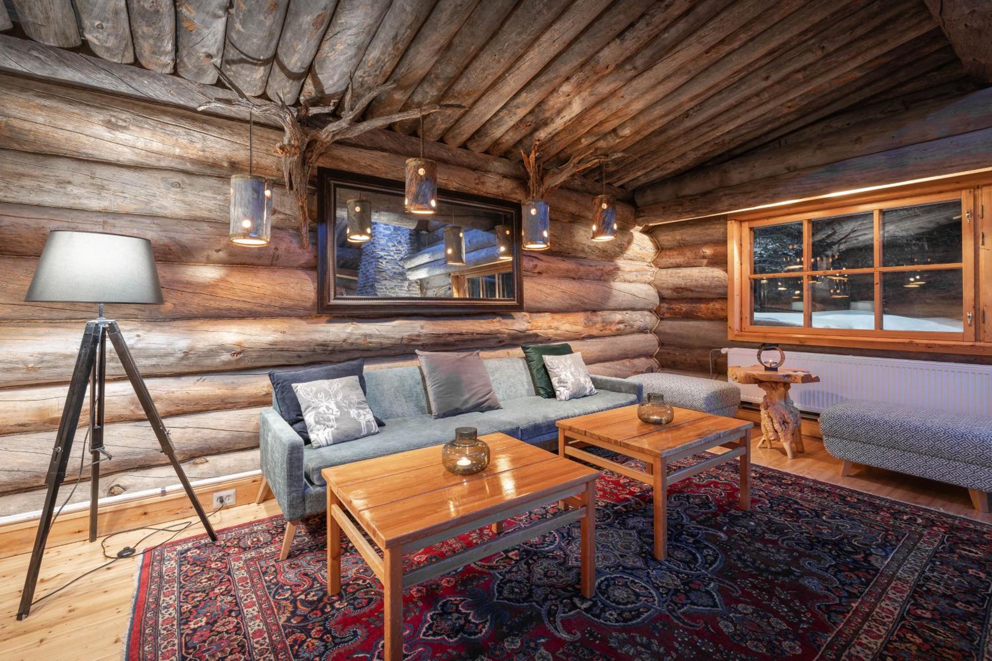 Kuukkeli Log Houses Aurora Resort Сариселка Екстериор снимка
