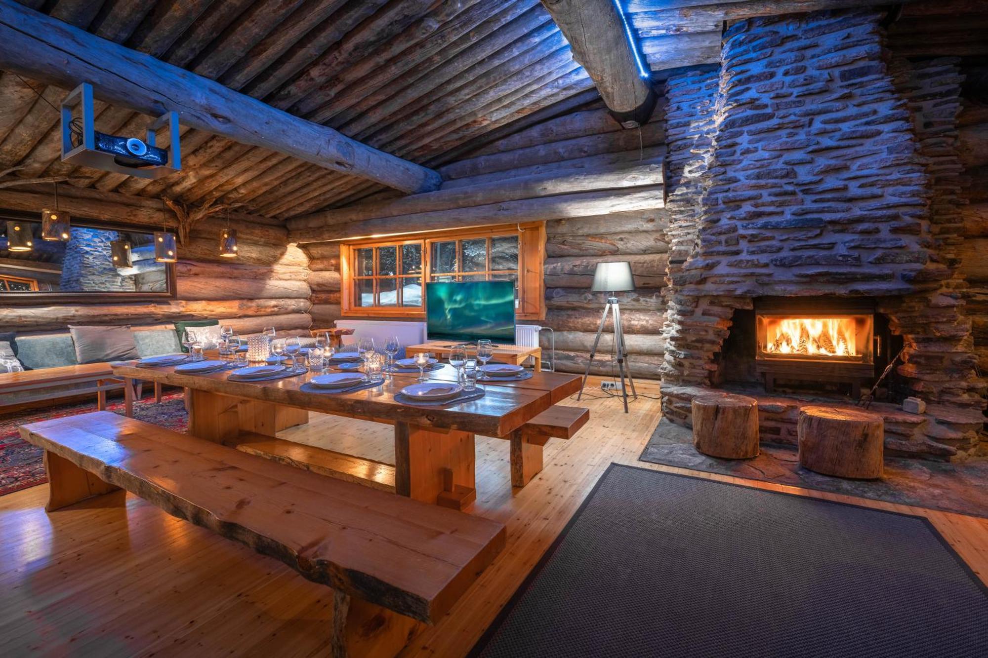 Kuukkeli Log Houses Aurora Resort Сариселка Екстериор снимка