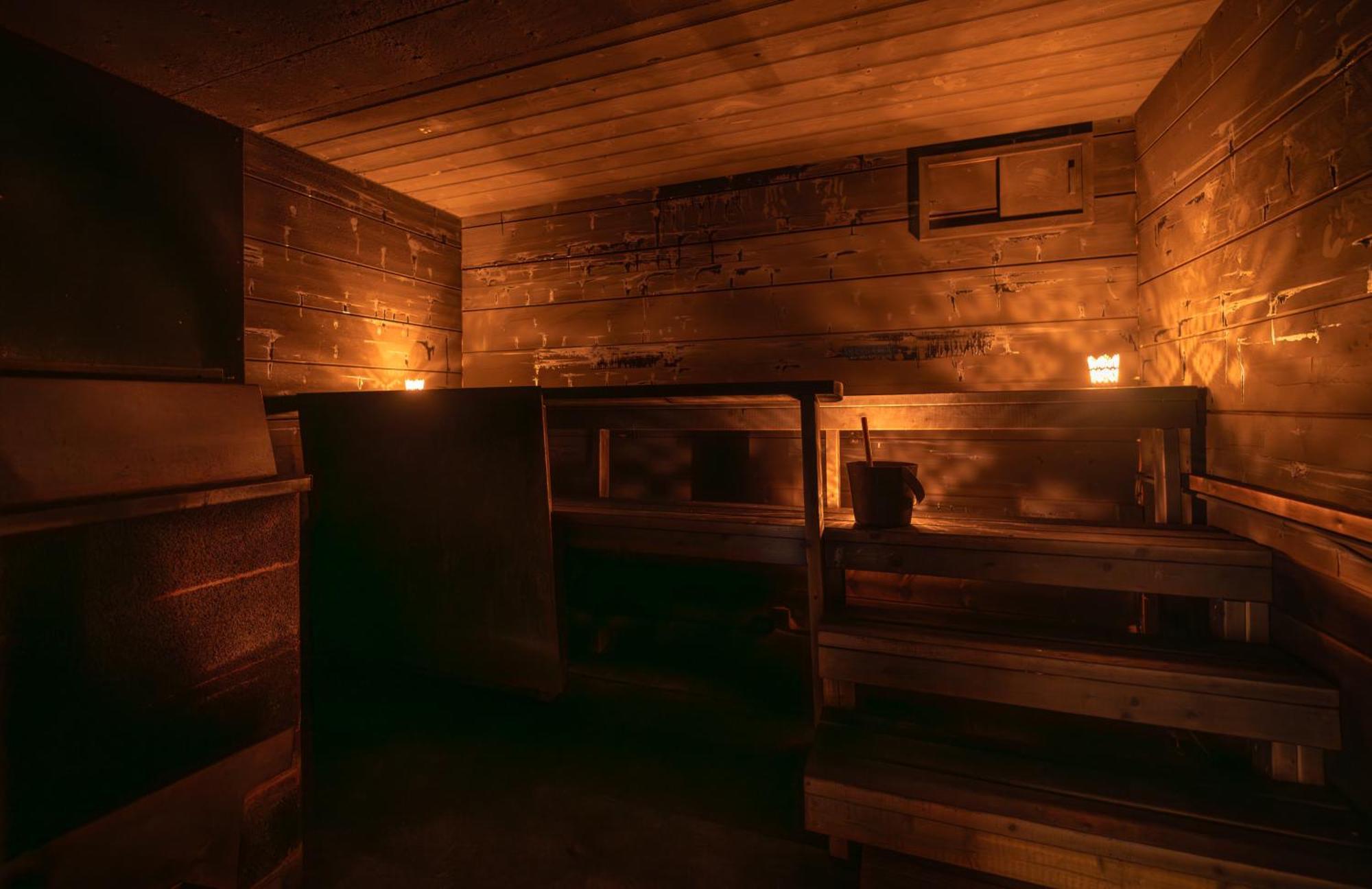 Kuukkeli Log Houses Aurora Resort Сариселка Екстериор снимка